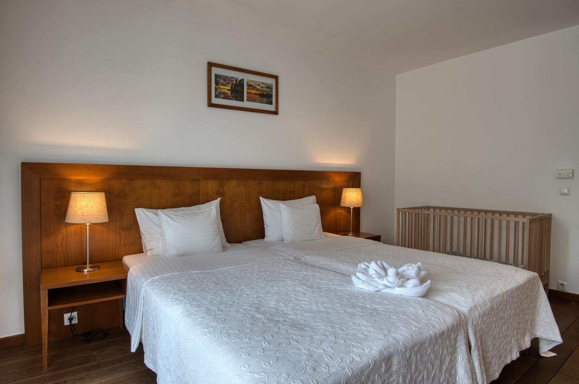 Tisza Balneum Hotel Tiszafured Ngoại thất bức ảnh