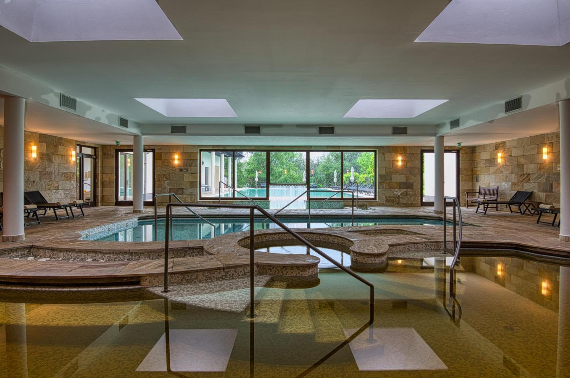 Tisza Balneum Hotel Tiszafured Ngoại thất bức ảnh