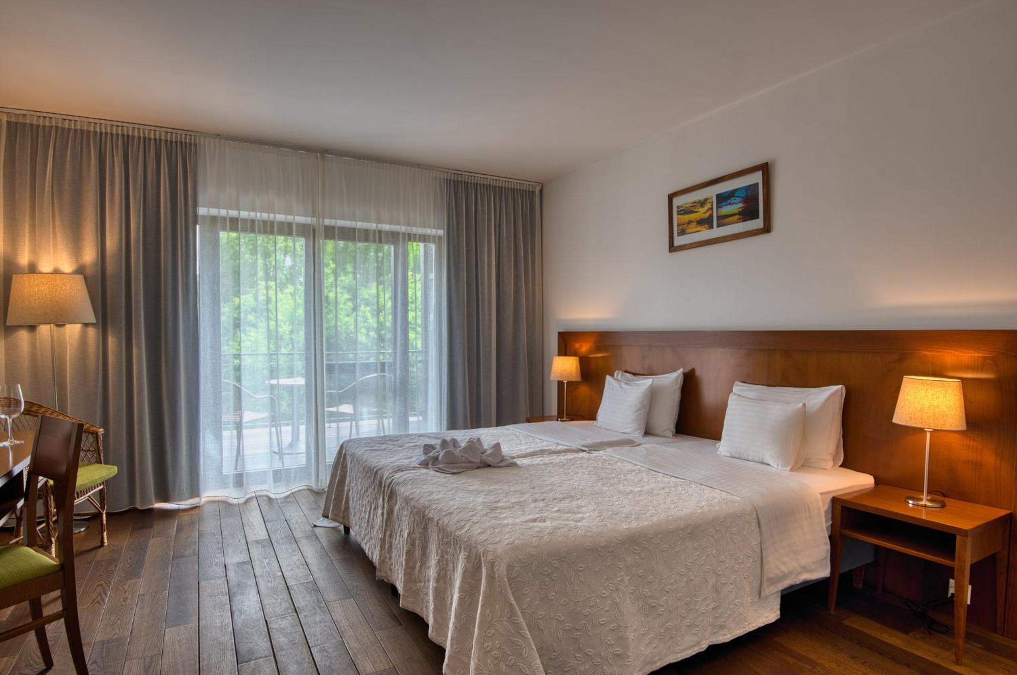 Tisza Balneum Hotel Tiszafured Ngoại thất bức ảnh