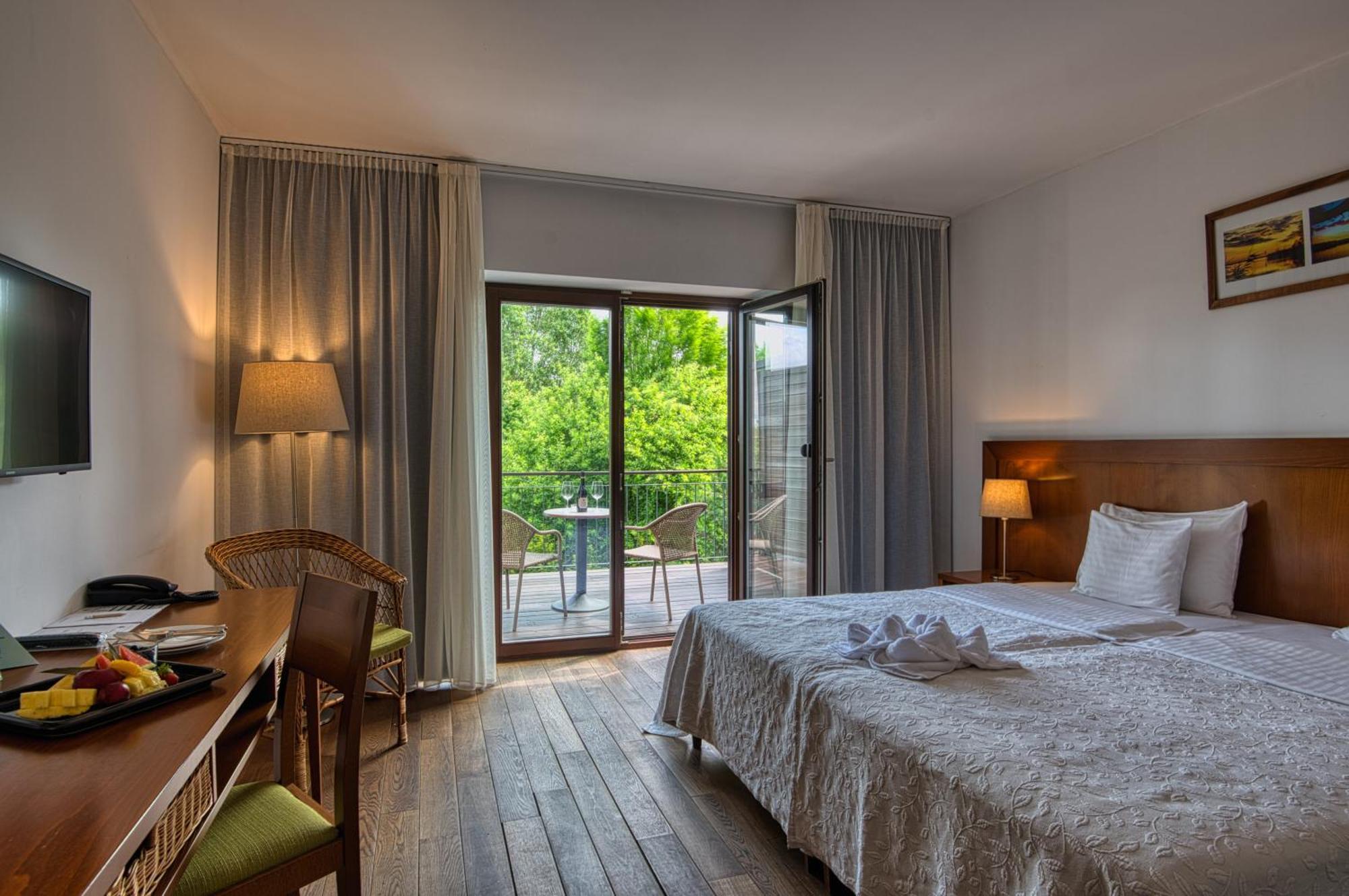 Tisza Balneum Hotel Tiszafured Ngoại thất bức ảnh