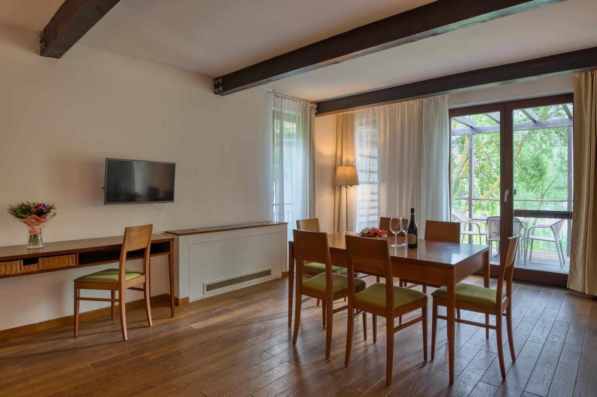 Tisza Balneum Hotel Tiszafured Ngoại thất bức ảnh