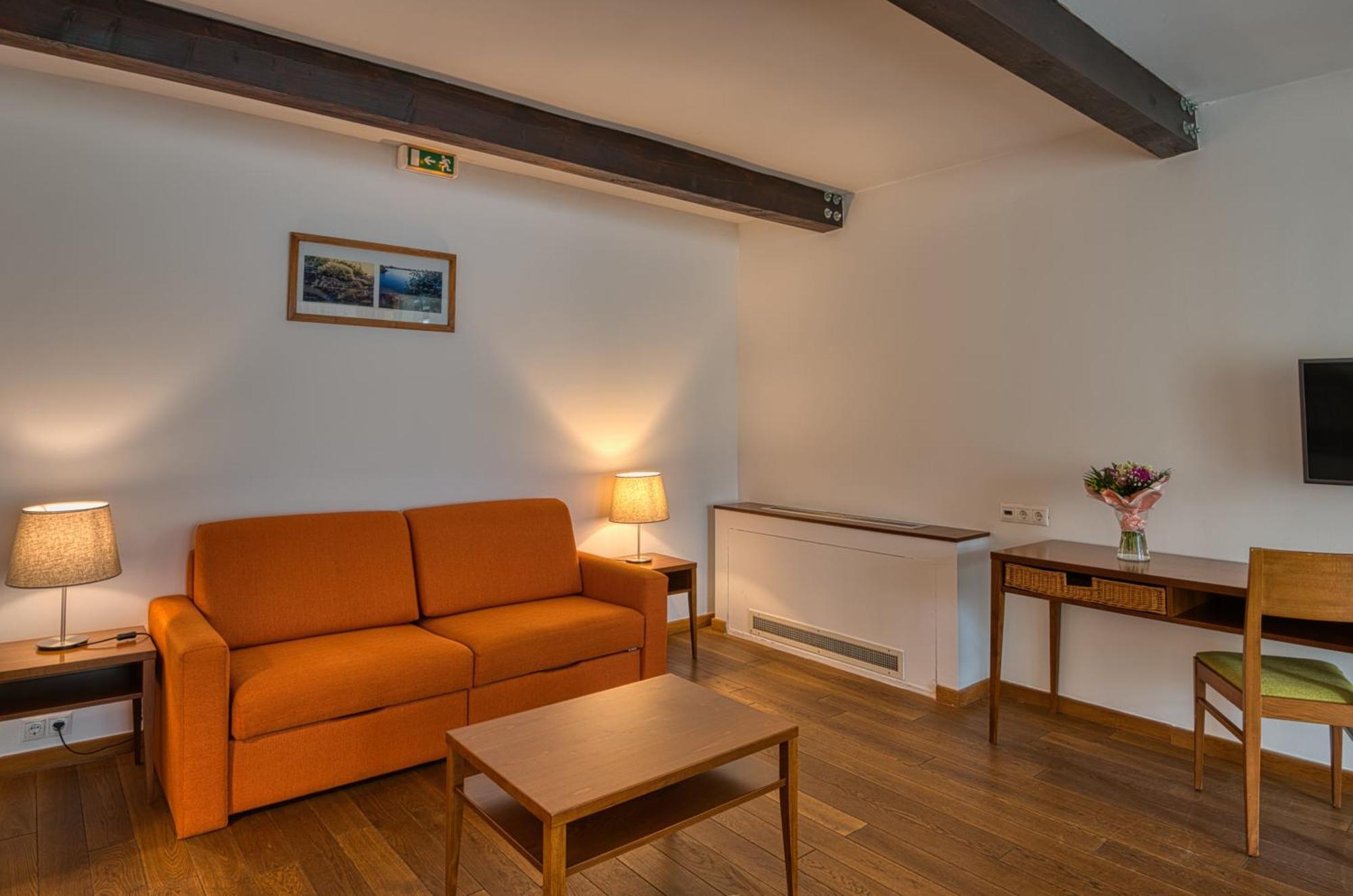 Tisza Balneum Hotel Tiszafured Ngoại thất bức ảnh