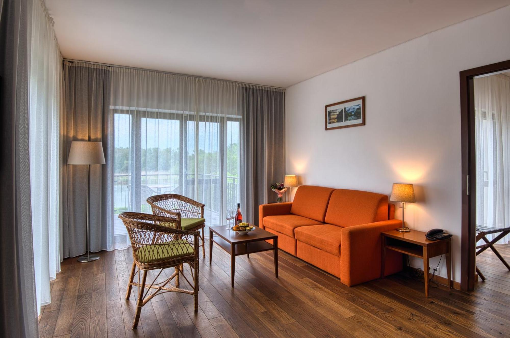 Tisza Balneum Hotel Tiszafured Ngoại thất bức ảnh