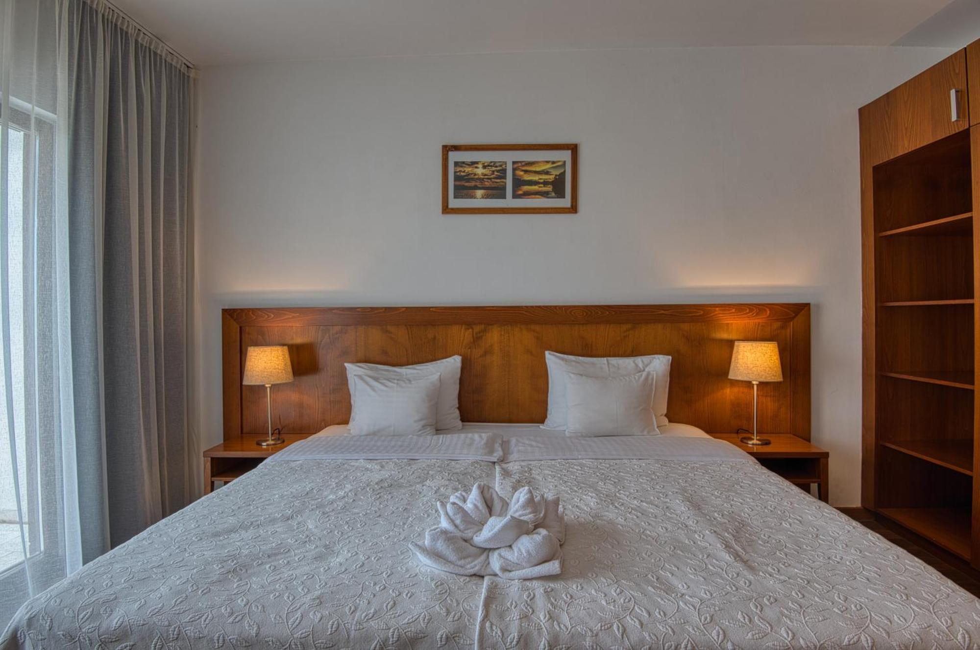 Tisza Balneum Hotel Tiszafured Ngoại thất bức ảnh